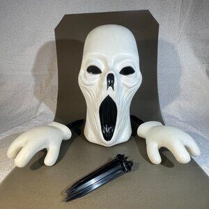 Vintage 1999 The Paper Magic Group Blow Mold Ghost Head White-Black (708)